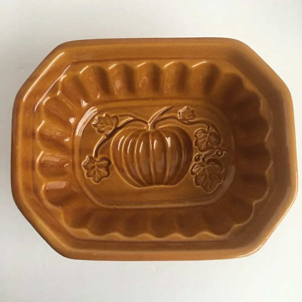 Crate & Barrel Ceramic Stoneware Fall Pumpkin‎ Bread Cake Baking Jello Mold Pan